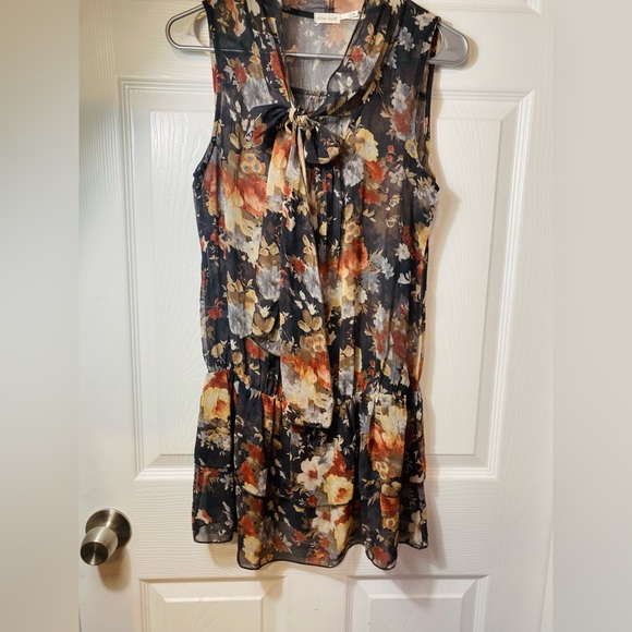 Y2K Tunic Blouse Black Floral Print with bow tie accent - Picture 2 of 5